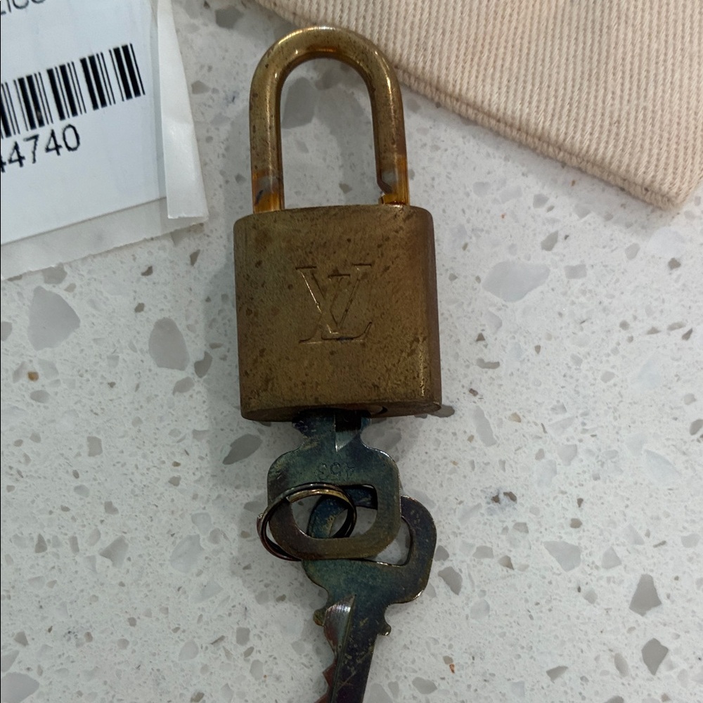 Louis Vuitton Gold Padlock with Keys - Picture 2 of 3